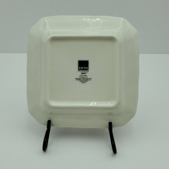 222 Fifth Gabrielle Appetizer Plates Red Floral Square Dessert Plates - Picture 4 of 5